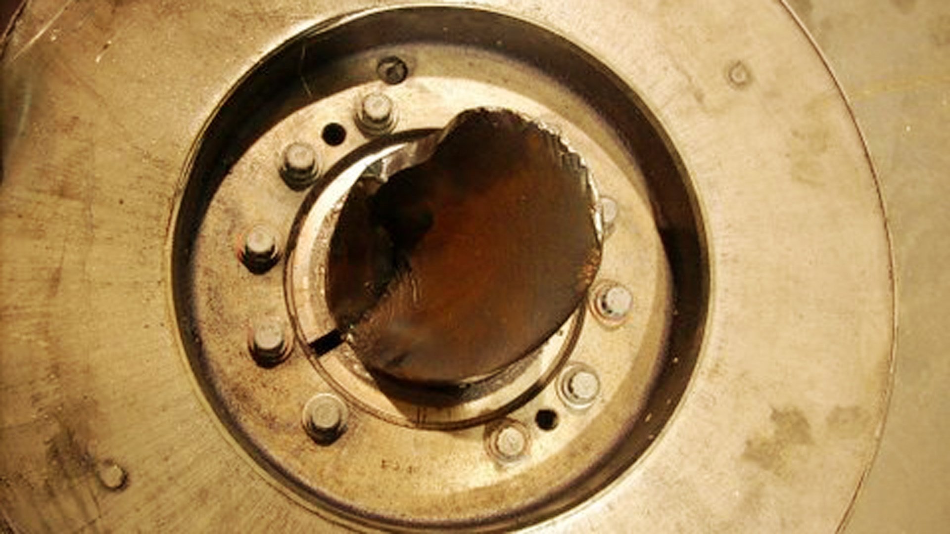 Servicing A HeavyDuty Engine Damper